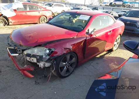 2010 Lexus Is 250C z USA, uszkodzony, nr VIN JTHFF2C26A2506597